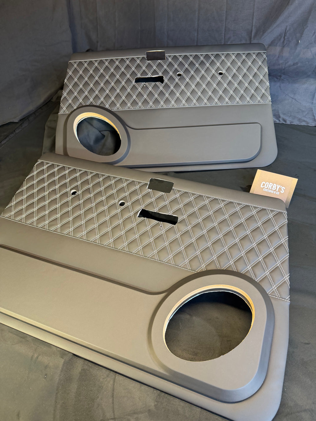 LANDCRUISER 70 SERIES DOOR PODS + SPEAKERS