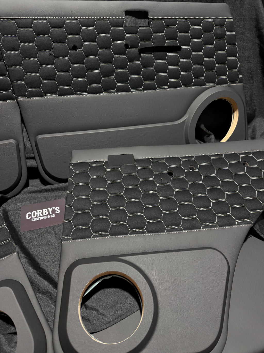 LANDCRUISER 70 SERIES DOOR PODS + SPEAKERS