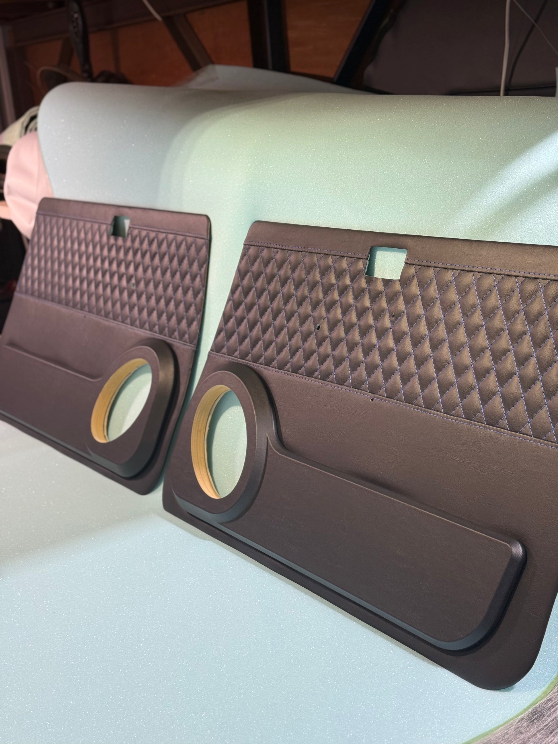 LANDCRUISER 70 SERIES FRONT DOOR SPEAKER PODS