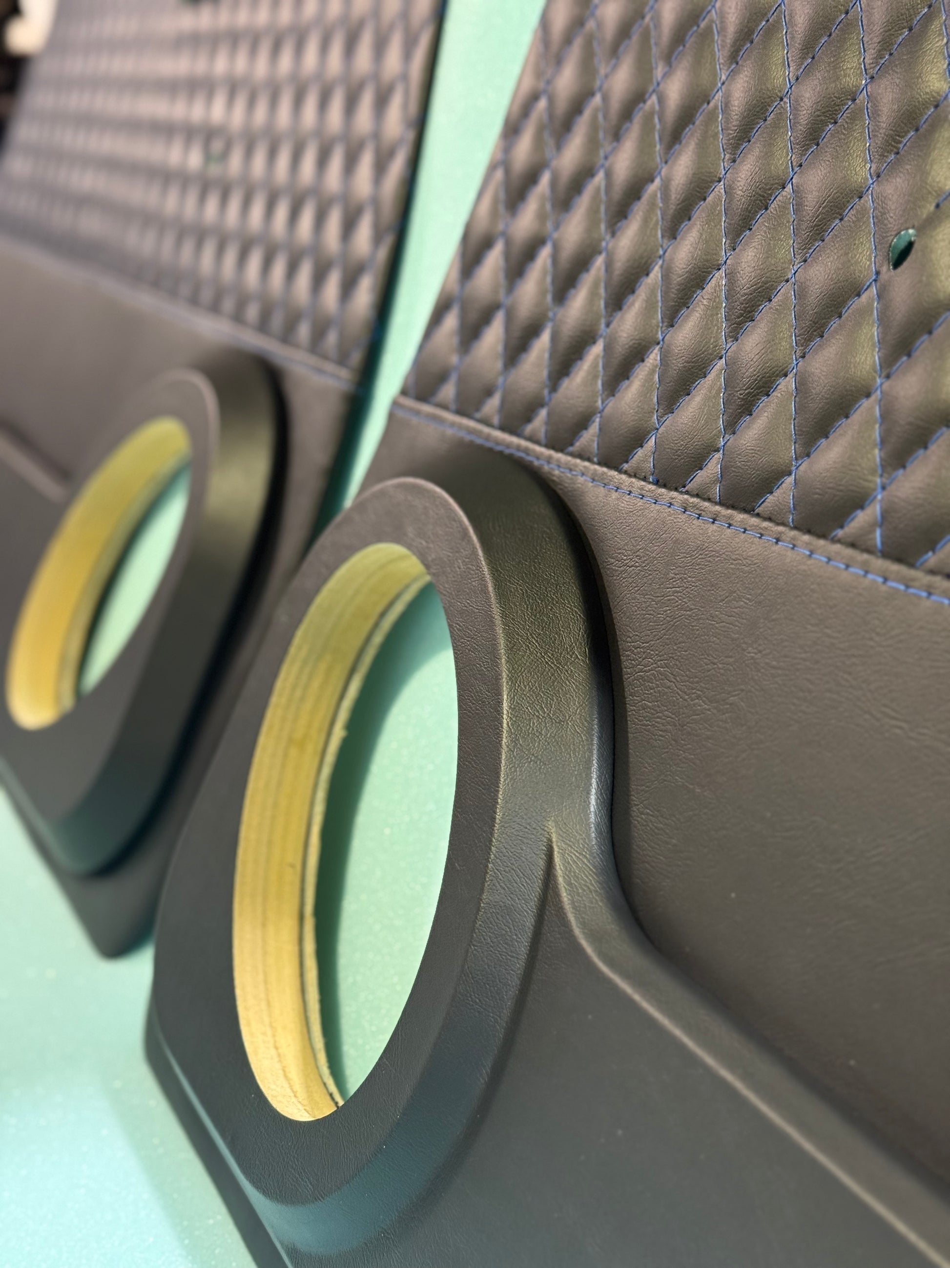 LANDCRUISER 70 SERIES FRONT DOOR SPEAKER PODS