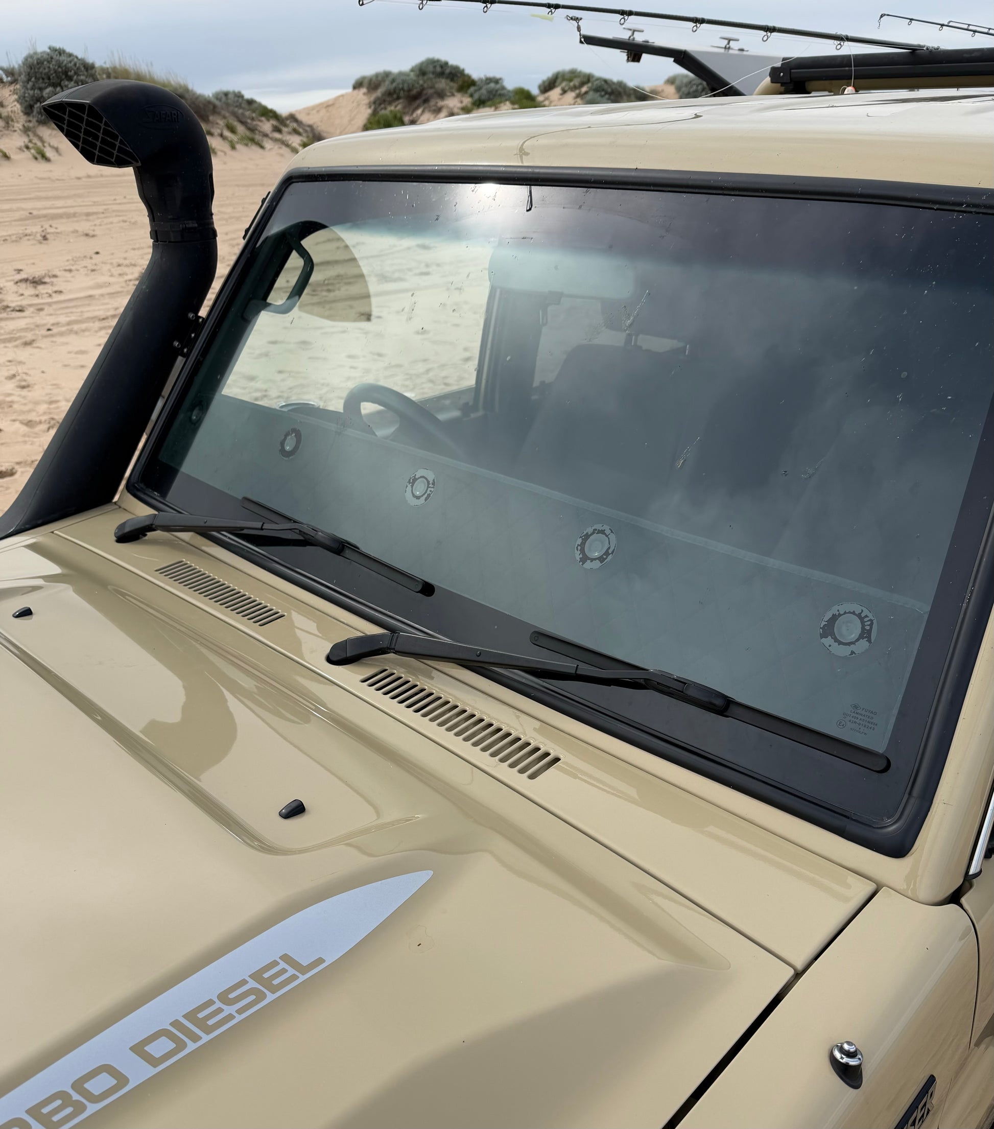 LANDCRUISER 70 SERIES BLACK MACRO DASH SHADE | Sun Visor Heat & Glare Protection