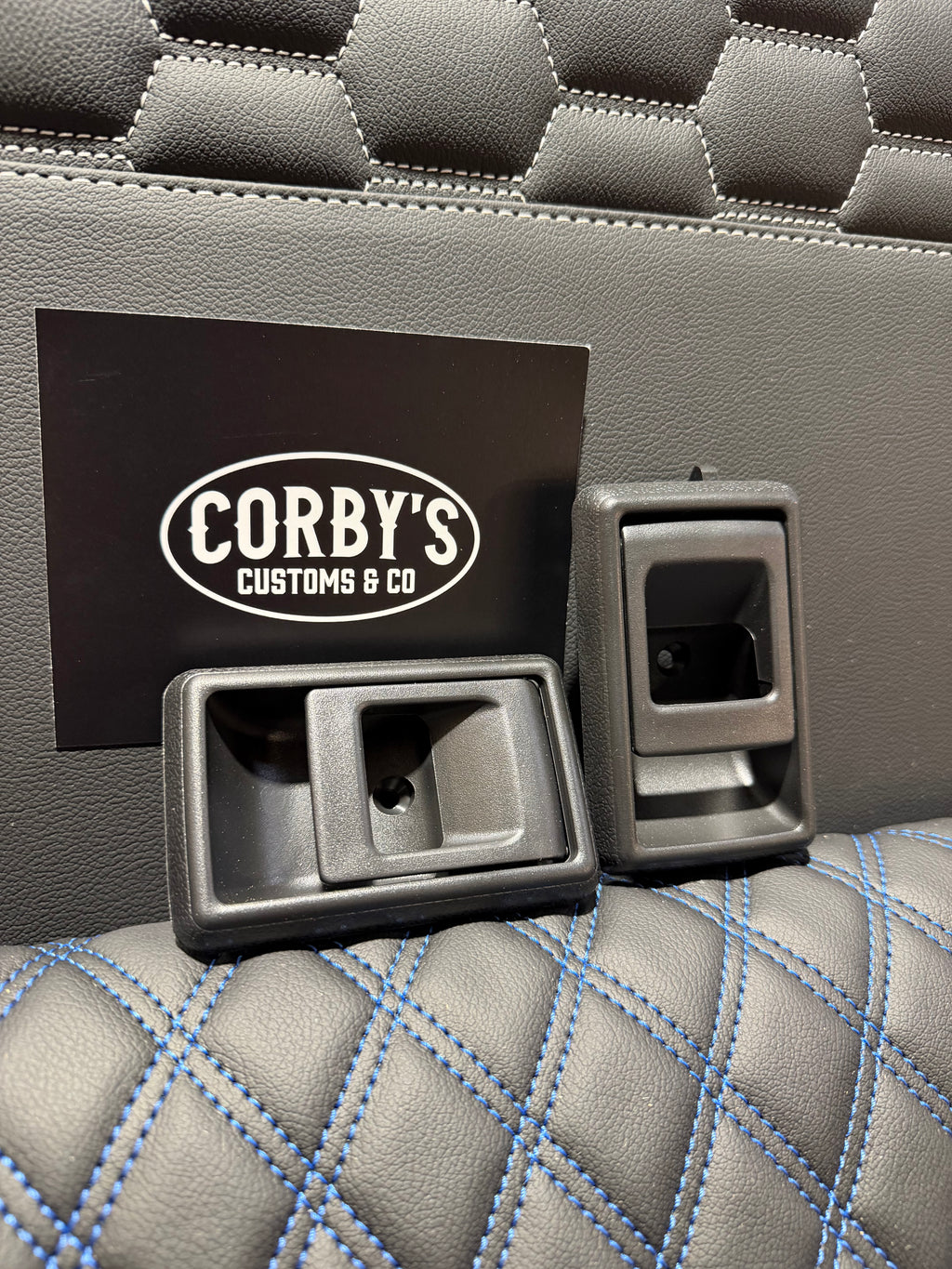 LANDCRUISER 70 SERIES - BLACK FACTORY DOOR HANDLE REPLACEMENTS