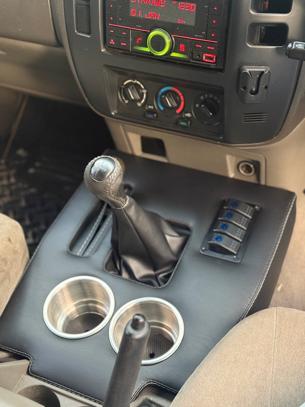 LUXURY GU GEAR SURROUND