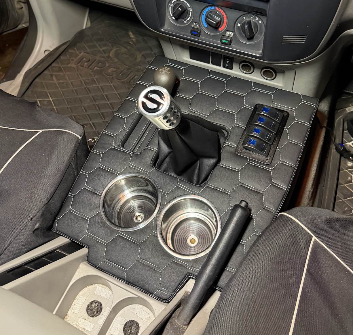 LUXURY GU GEAR SURROUND