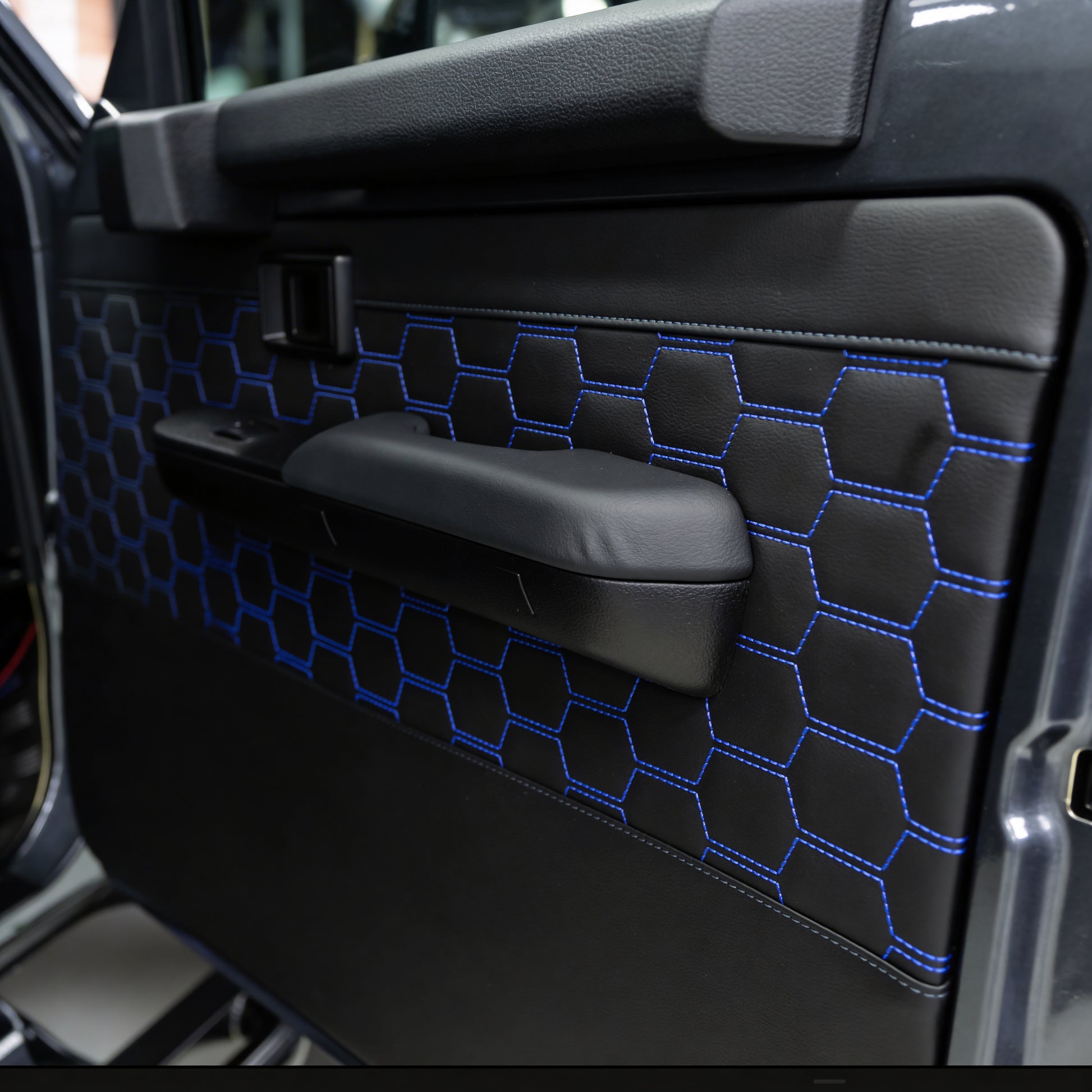 TOYOTA LANDCRUISER 70 SERIES DOOR TRIMS